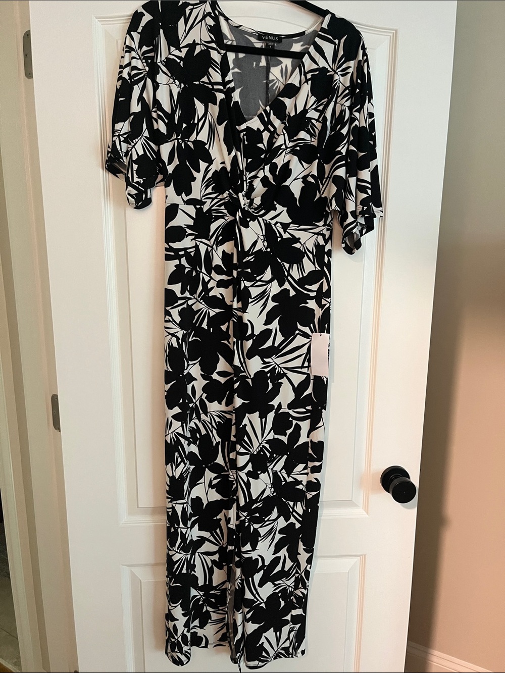 VENUS Black & White Floral Maxi Dress